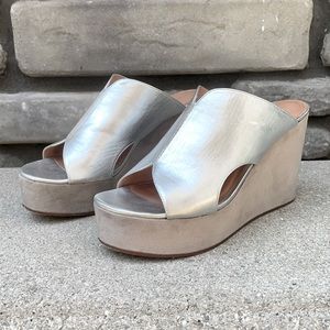 Caslon Kayden Silver Platform Wedge GUC sz 9.5